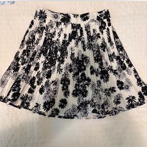 BP Nordstrom Brand black and white skirt size medium